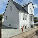 빌라 F27-s 4 People, 4 Bedrooms, Fully Furnished