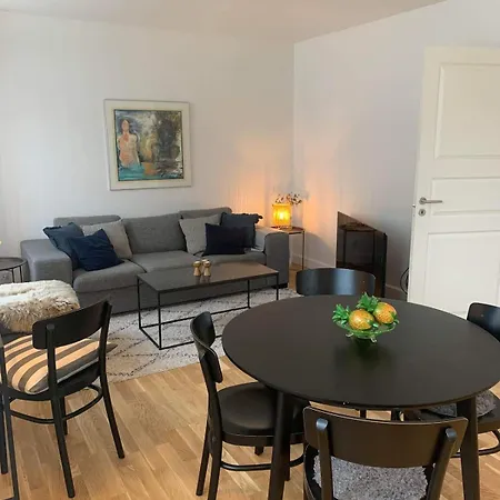 F27-s 4 People, 4 Bedrooms, Fully Furnished Willa *