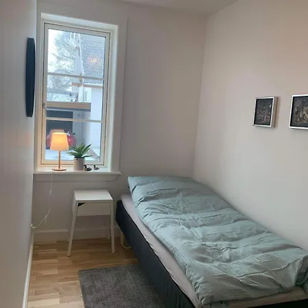 F27-s 4 People, 4 Bedrooms, Fully Furnished * Aalborg