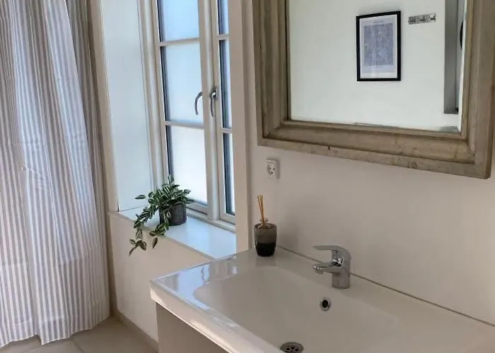 F27-s 4 People, 4 Bedrooms, Fully Furnished * Aalborg